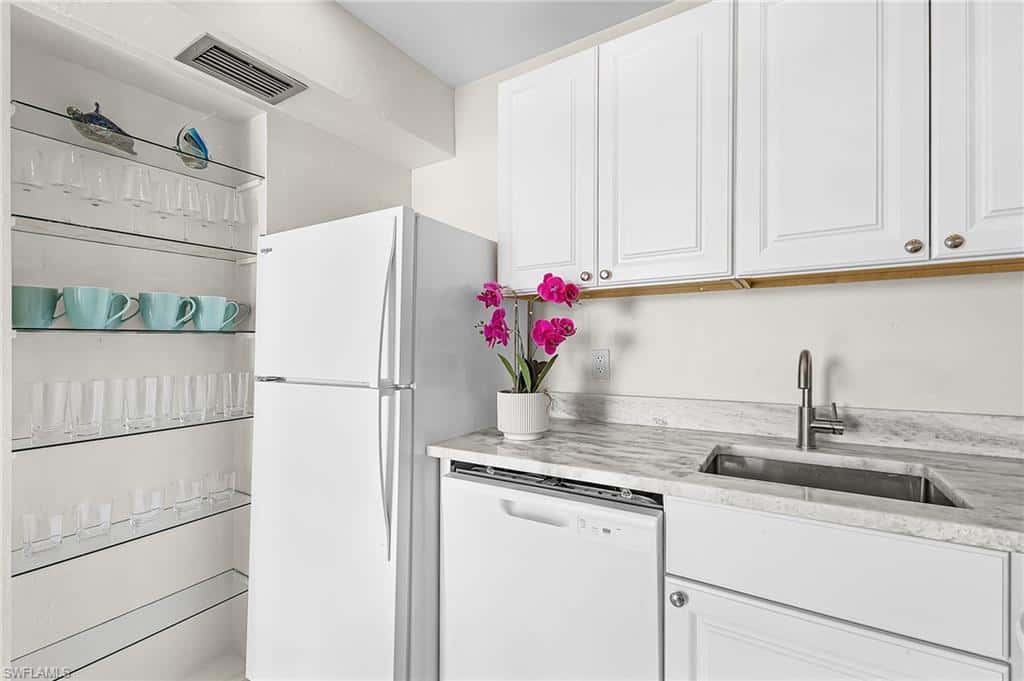 1250 Tennisplace Ct #b32, Sanibel, photo 5
