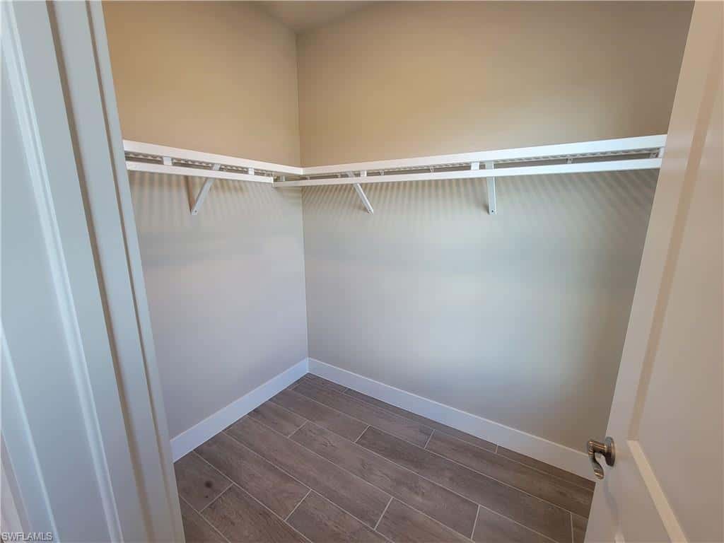 21250 Estiva Villa Cir, Estero, photo 17