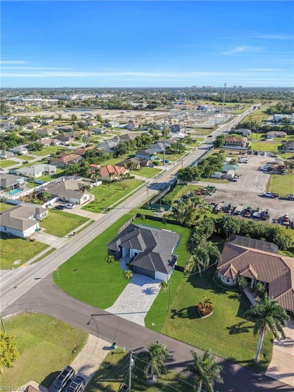 2000 31st Ter, Cape Coral, photo 42