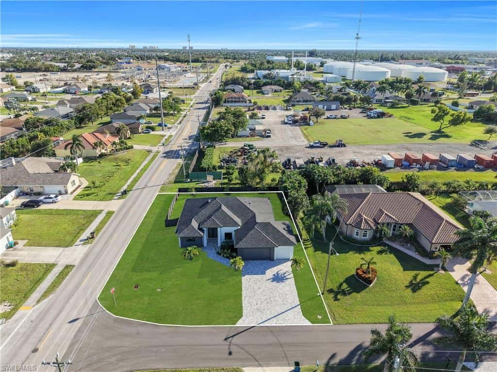2000 31st Ter, Cape Coral, photo 38