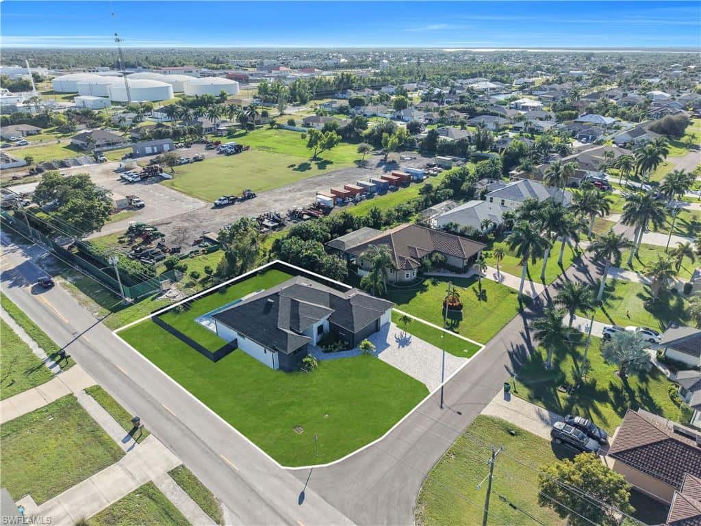 2000 31st Ter, Cape Coral, photo 40