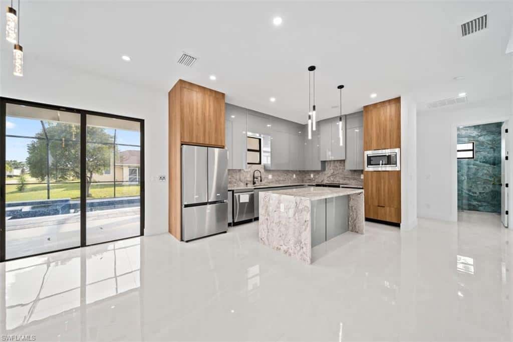 300 18th St, Cape Coral, photo 17