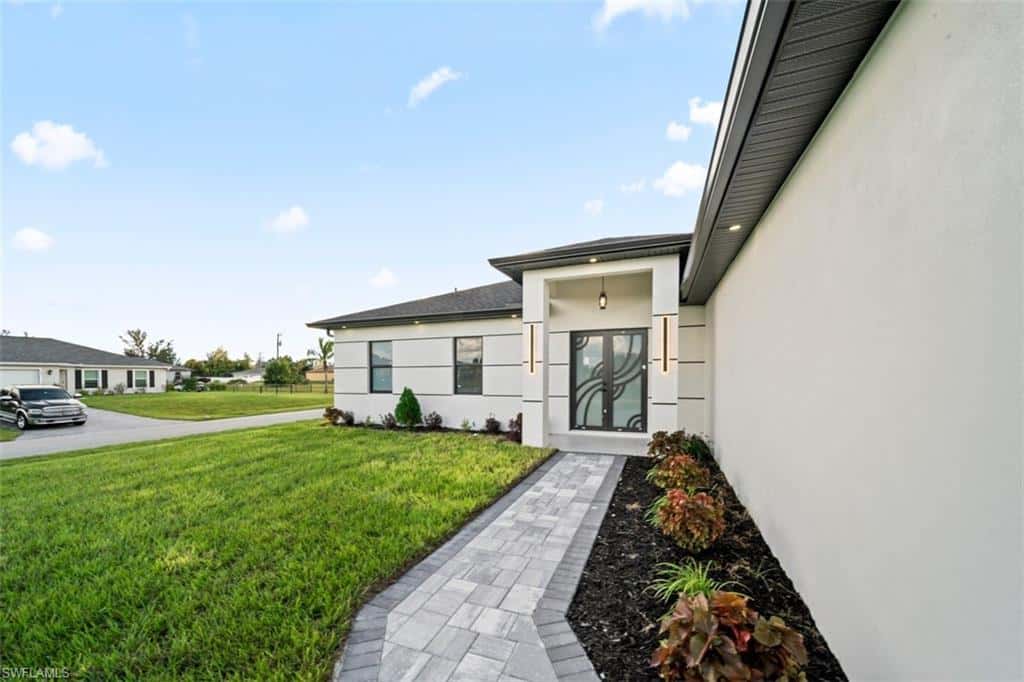 300 18th St, Cape Coral, photo 9