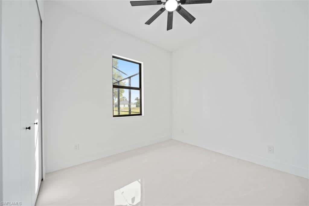 300 18th St, Cape Coral, photo 33