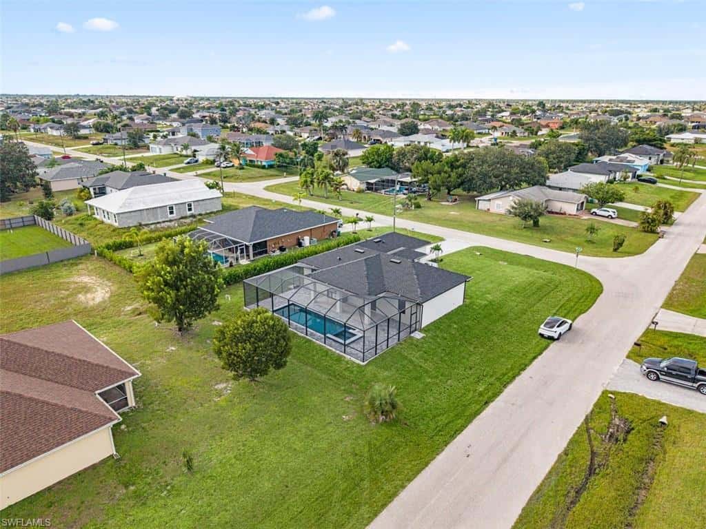 300 18th St, Cape Coral, photo 4