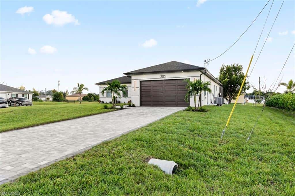300 18th St, Cape Coral, photo 8