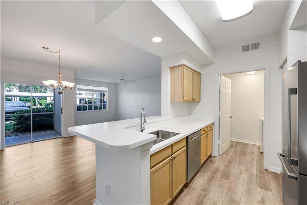 4630 Saint Croix Ln #812, Naples, photo 4