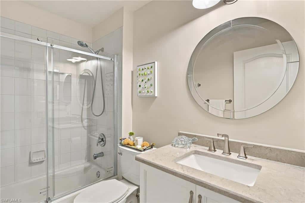 4650 Yacht Harbor Dr #124, Naples, photo 12