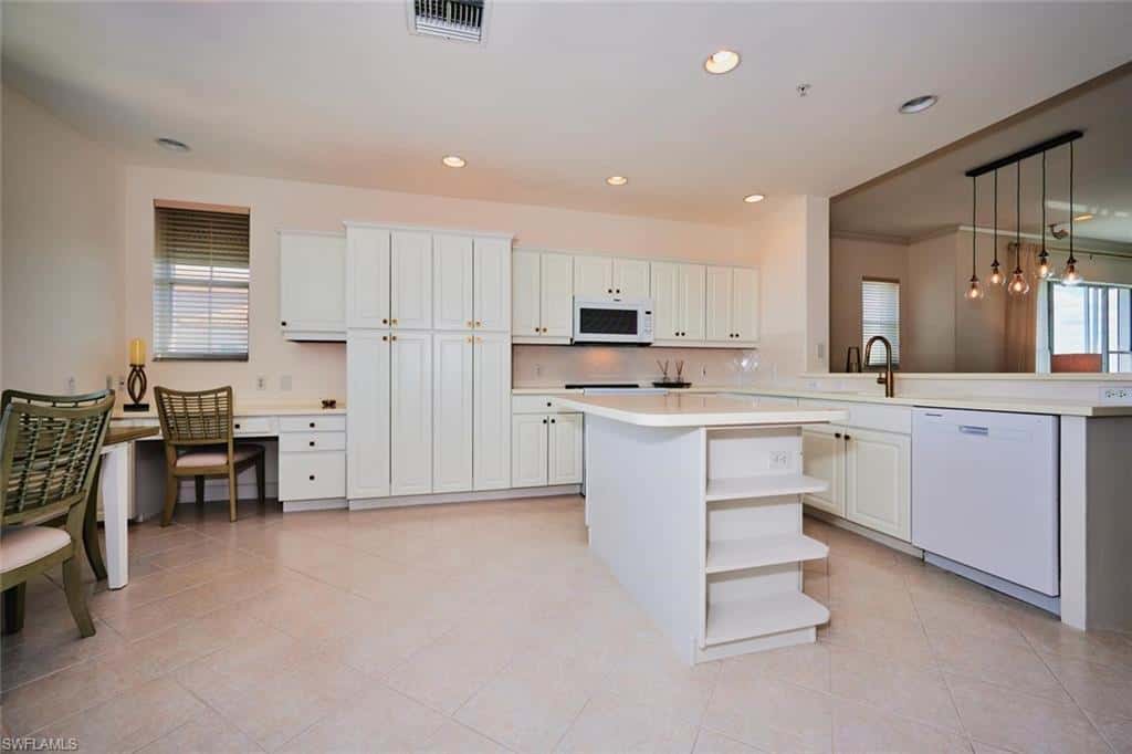 9111 Southmont Cv #401, Fort Myers, photo 32