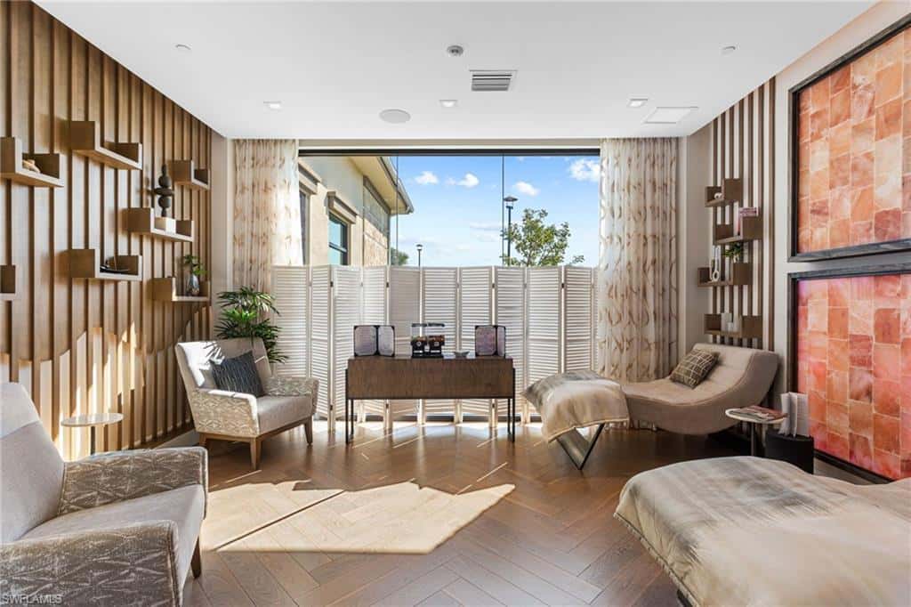 15521 Vittorio St, Naples, photo 37