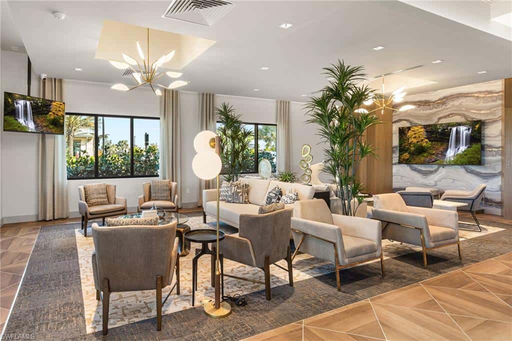 15521 Vittorio St, Naples, photo 39
