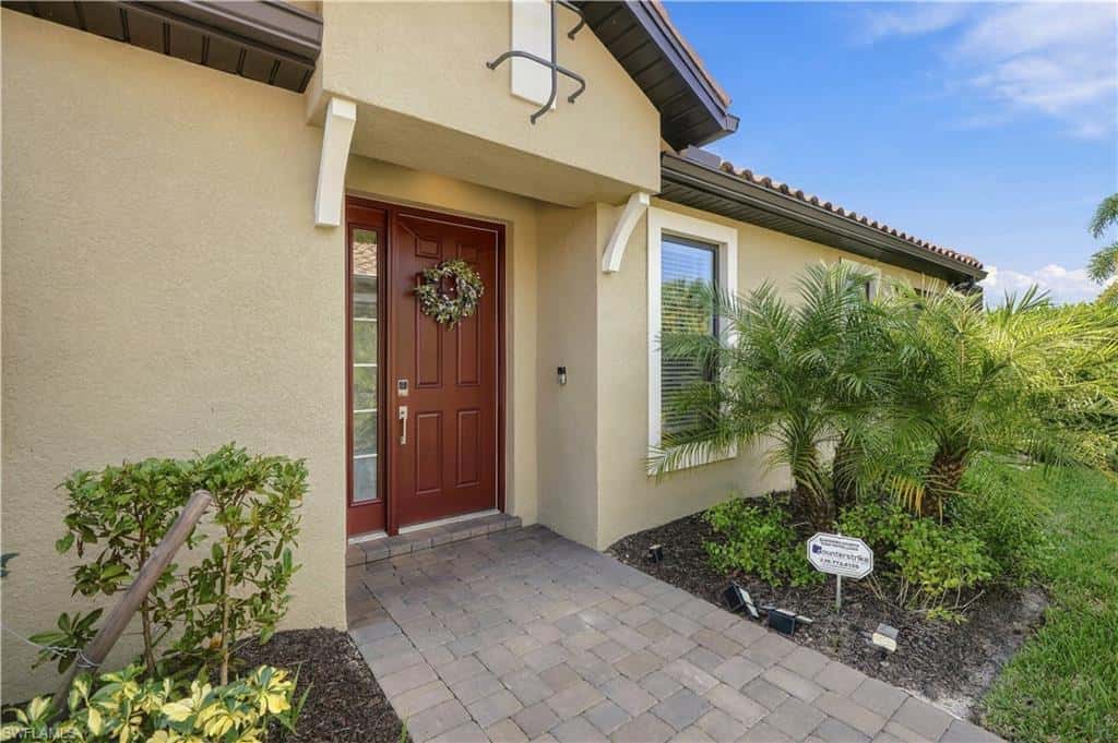 15521 Vittorio St, Naples, photo 25