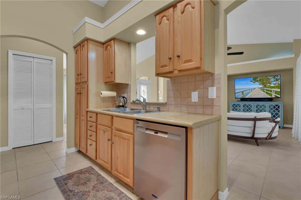 2021 Golden Gate Blvd, Naples, photo 9