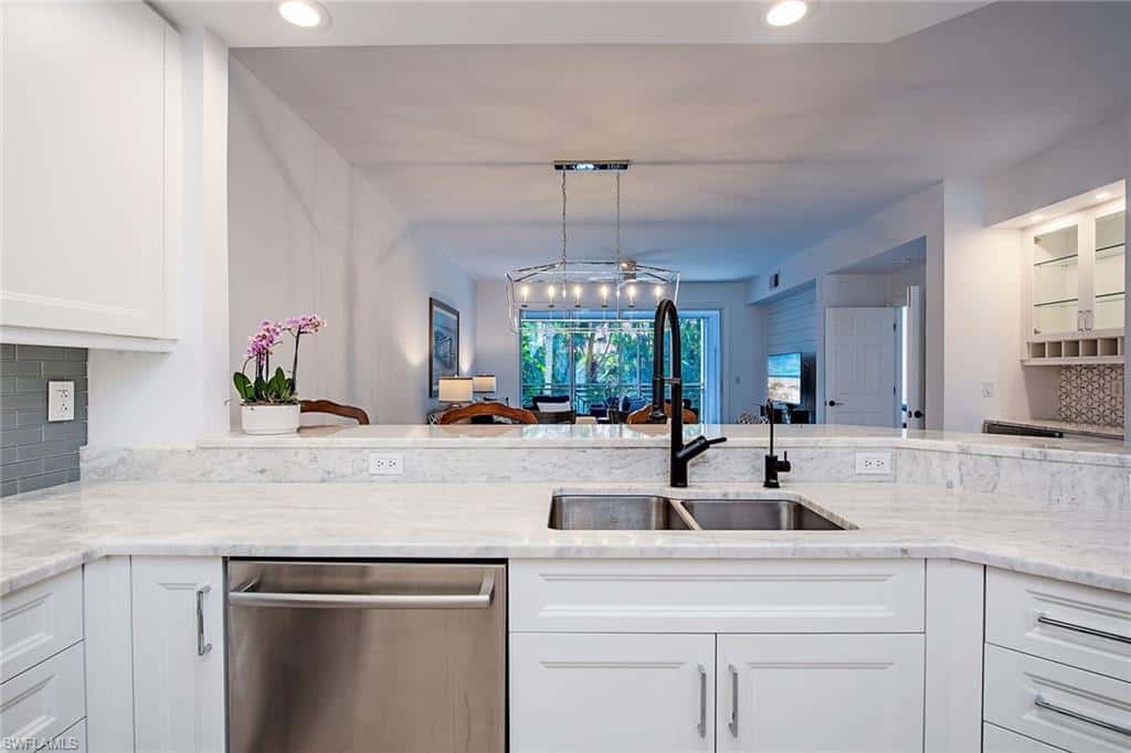 360 7th Ave #4, Naples, photo 6