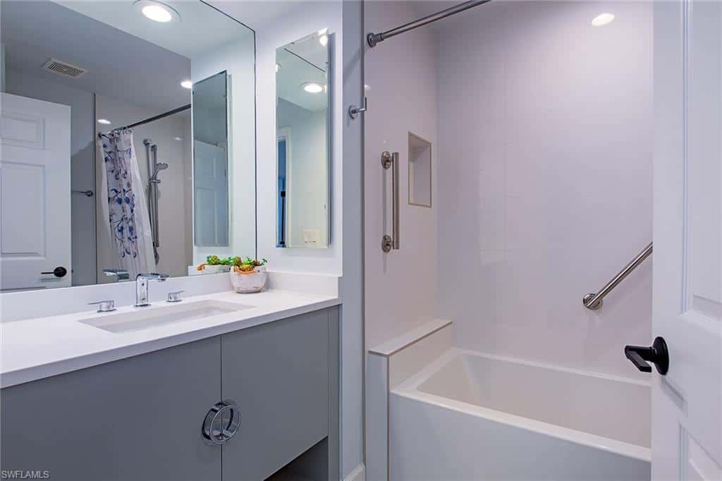 360 7th Ave #4, Naples, photo 12