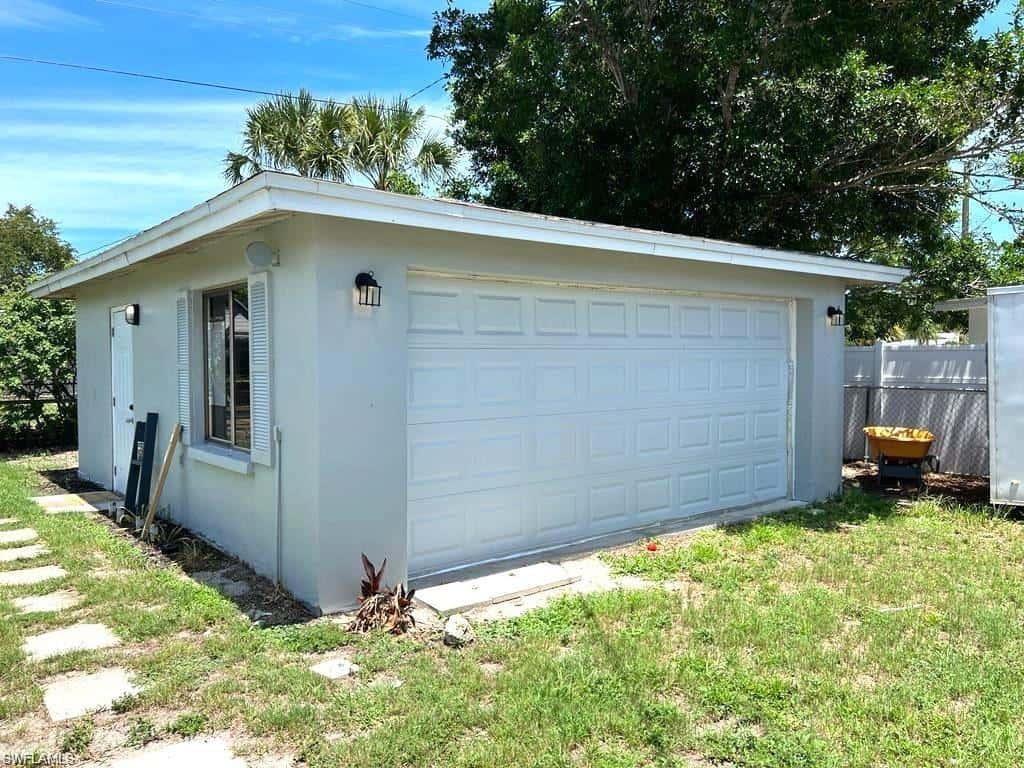 883 Coconut Cir, Naples, photo 16