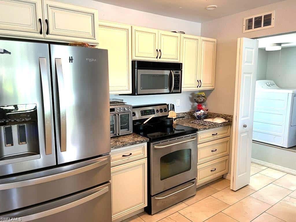 883 Coconut Cir, Naples, photo 4