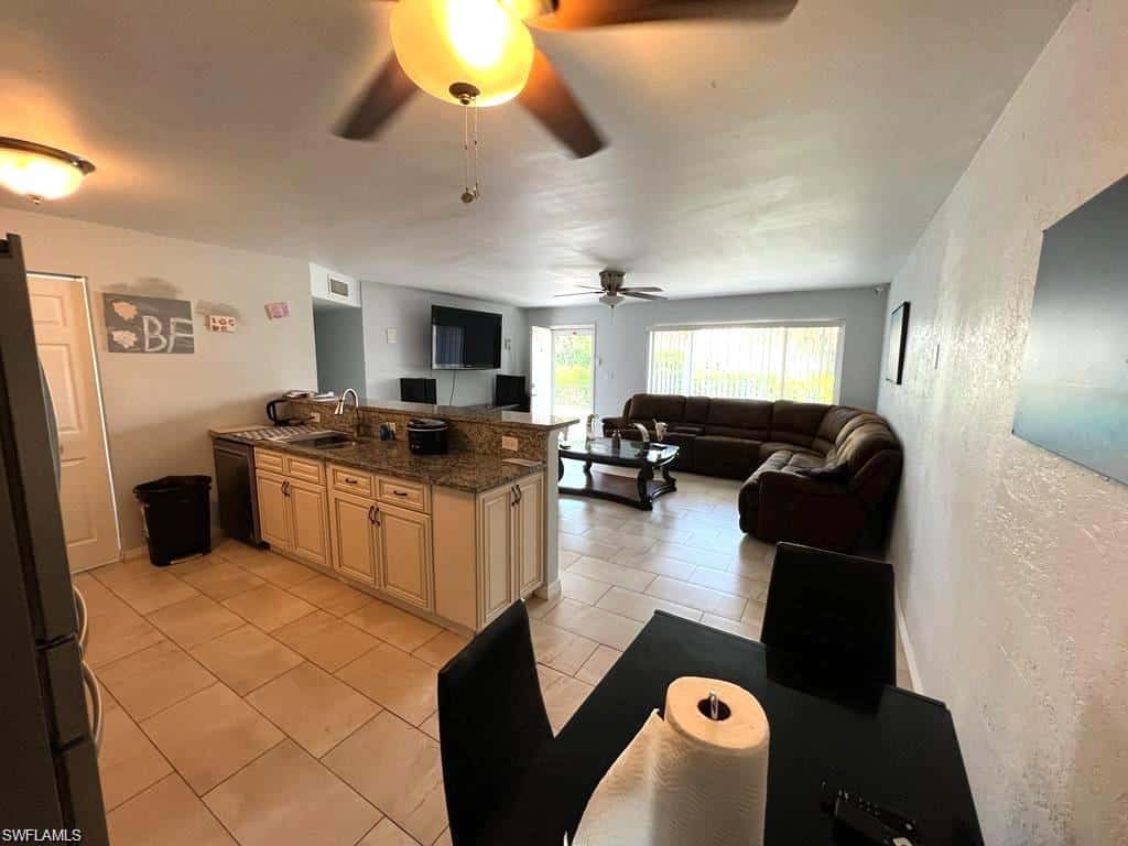 883 Coconut Cir, Naples, photo 8