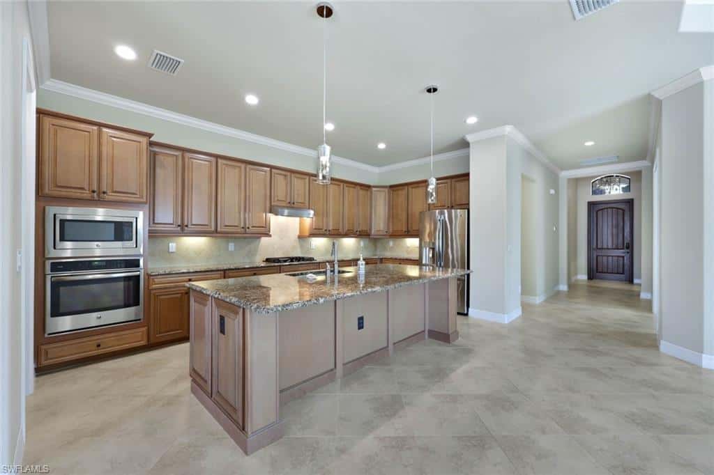 3130 Aviamar Cir, Naples, photo 22