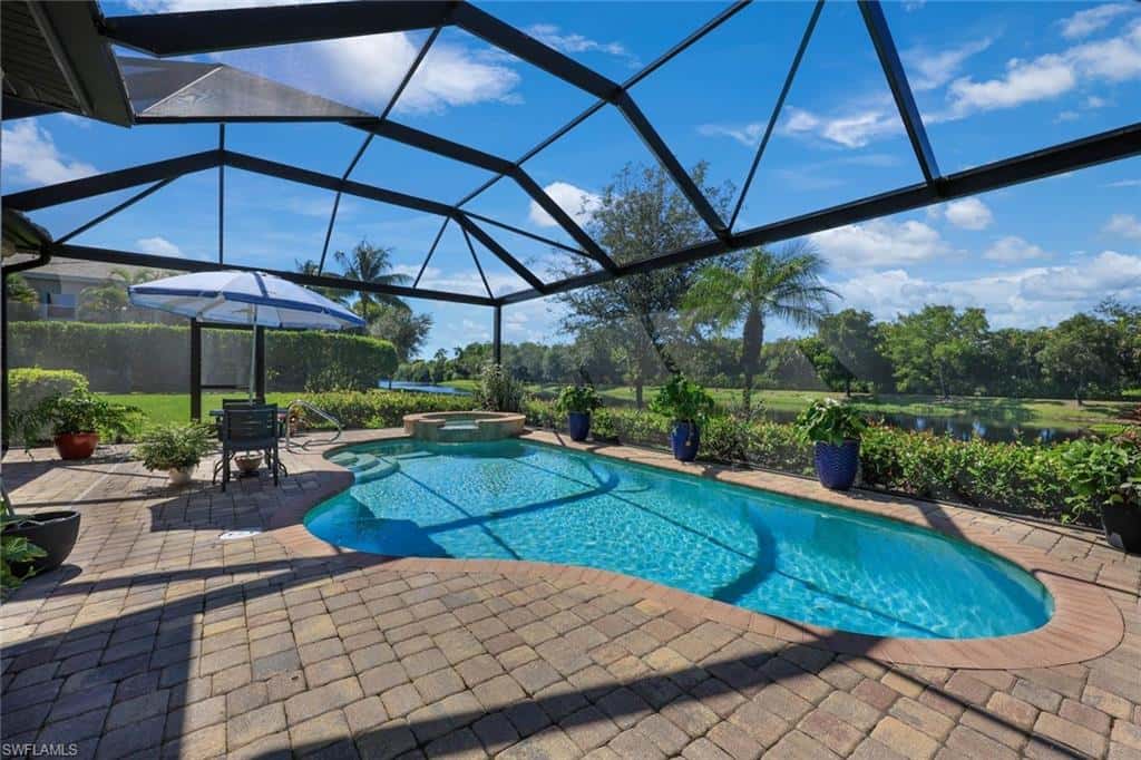 3130 Aviamar Cir, Naples, photo 32