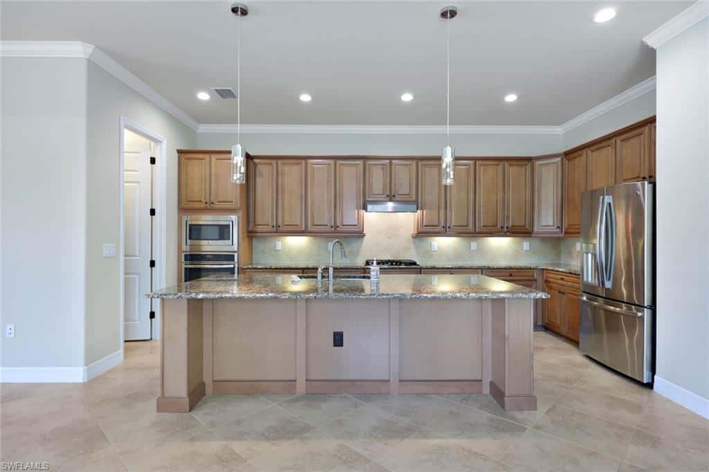 3130 Aviamar Cir, Naples, photo 5