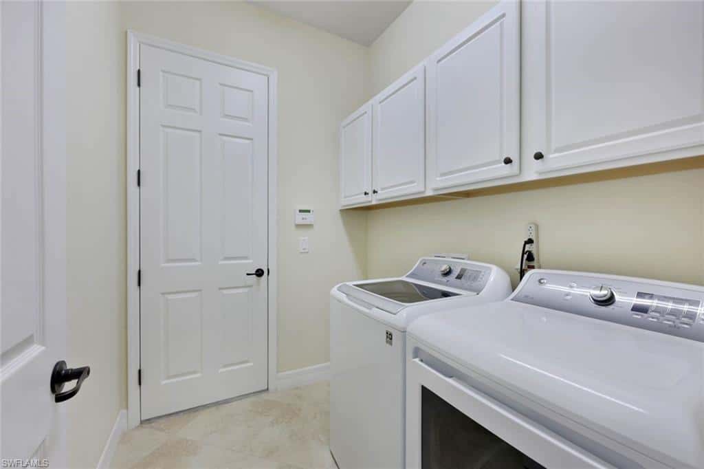 3130 Aviamar Cir, Naples, photo 24