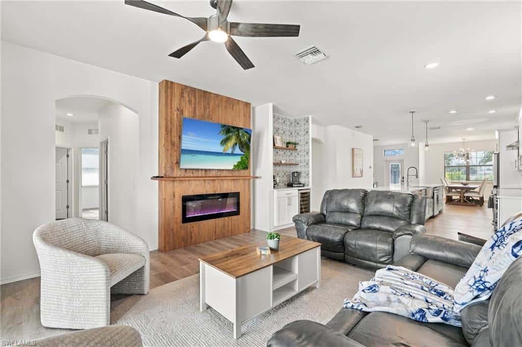 3929 Agualinda Blvd, Cape Coral, photo 7