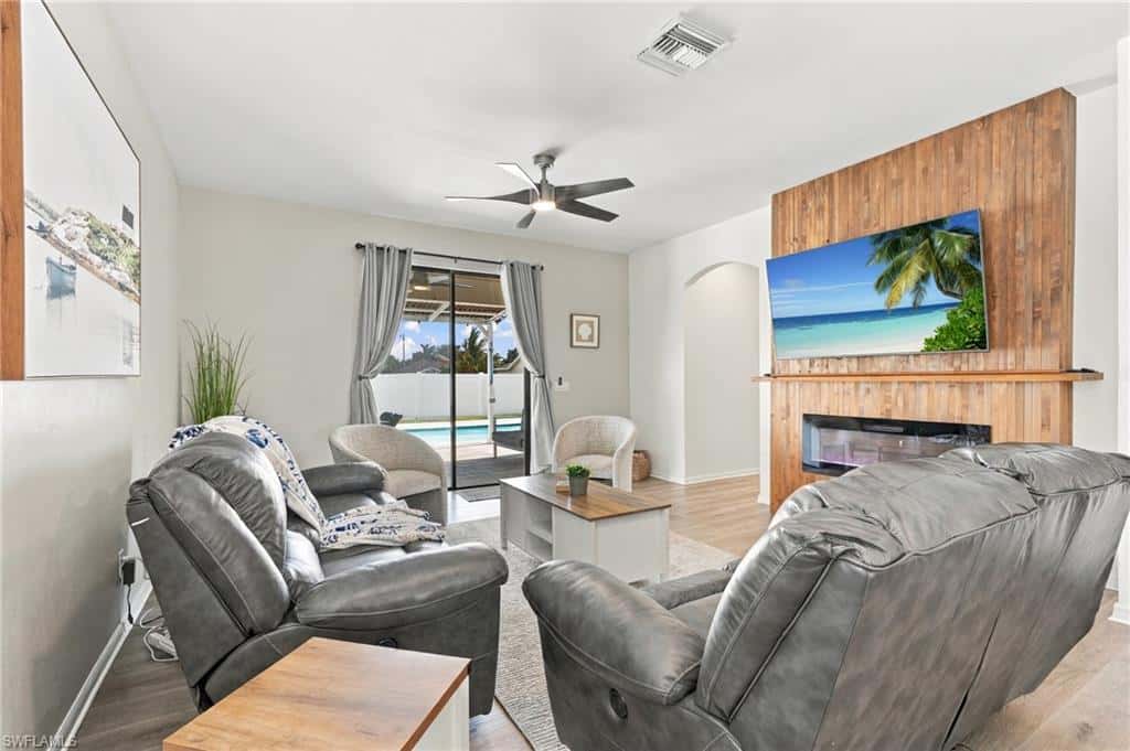 3929 Agualinda Blvd, Cape Coral, photo 8