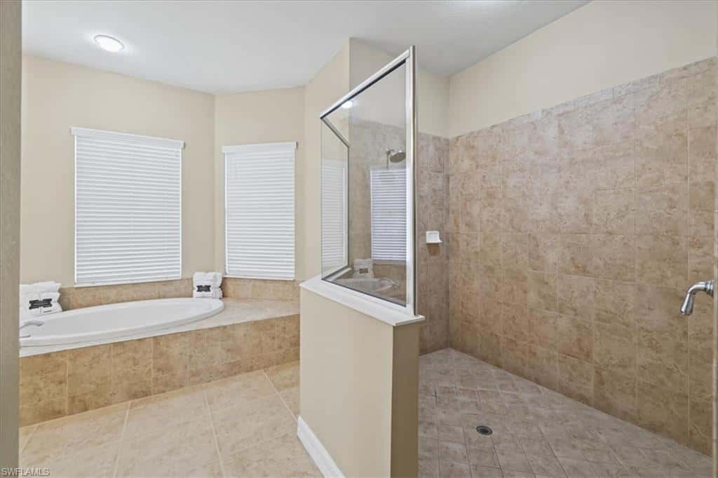 2310 40th Ter, Cape Coral, photo 21