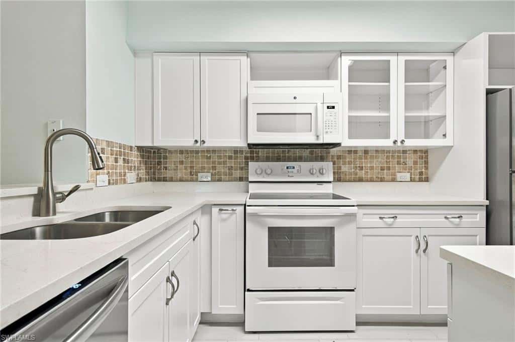 8880 Colonnades Ct #413, Bonita Springs, photo 13