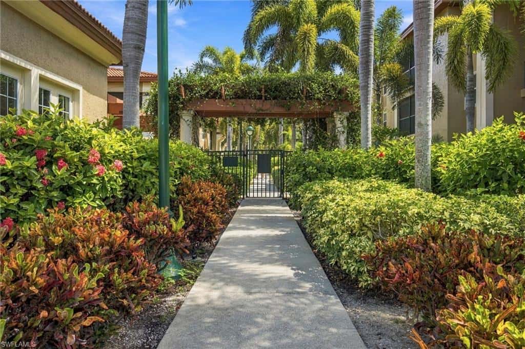 8880 Colonnades Ct #413, Bonita Springs, photo 5