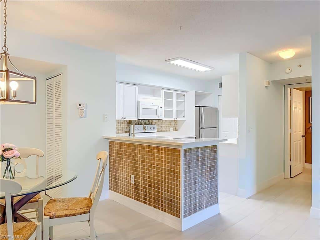 8880 Colonnades Ct #413, Bonita Springs, photo 11