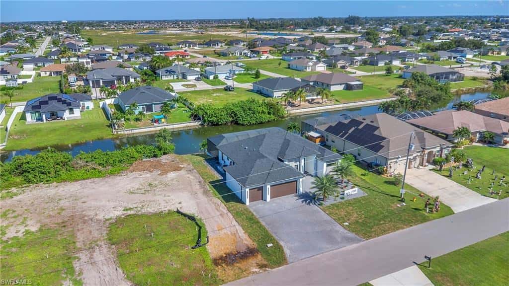 1133 1st Ter, Cape Coral, photo 39