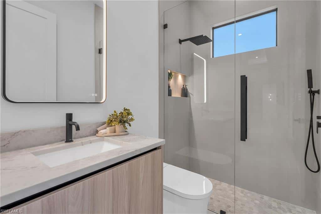 1133 1st Ter, Cape Coral, photo 24