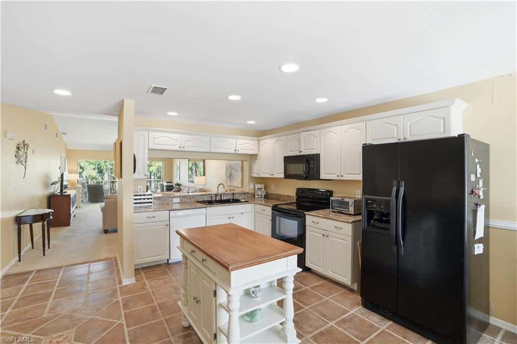 1120 Sarah Jean Cir #204, Naples, photo 15