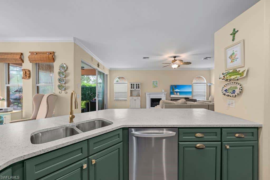 15834 Cutters Ct, Fort Myers, photo 9