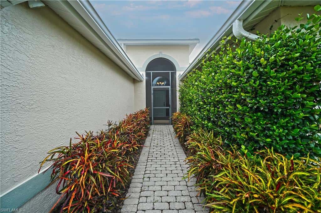 9201 Old Hickory Cir, Fort Myers, photo 41