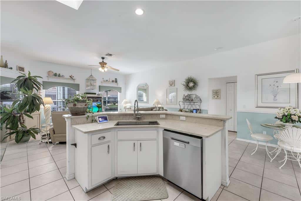 305 31st St, Cape Coral, photo 11