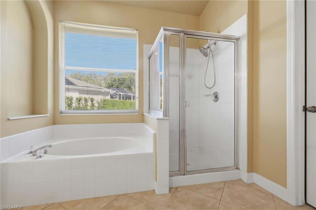 23428 Hat Pin Ct, Estero, photo 36