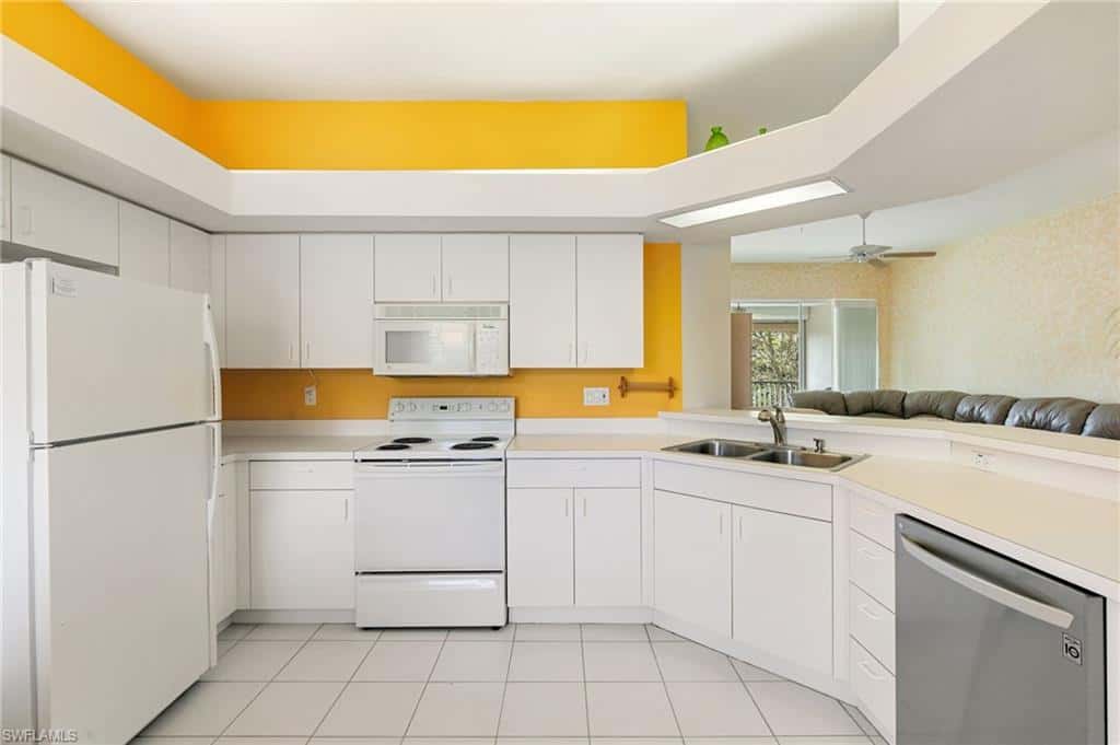 6927 Satinleaf Rd #203, Naples, photo 12