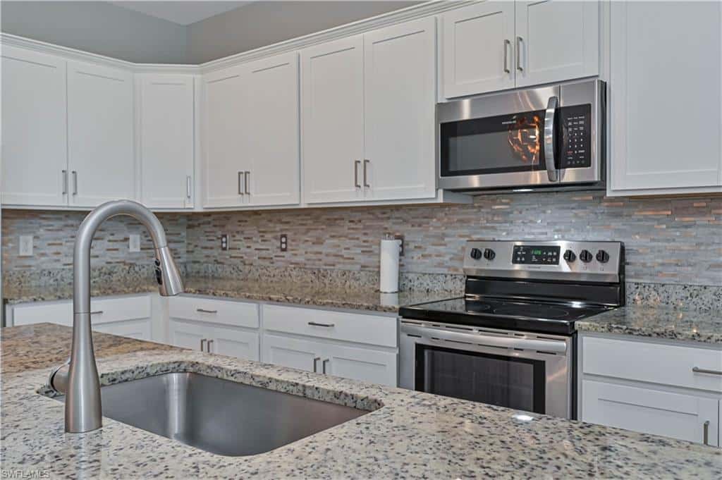 13846 Pine Lodge Ln, Fort Myers, photo 8