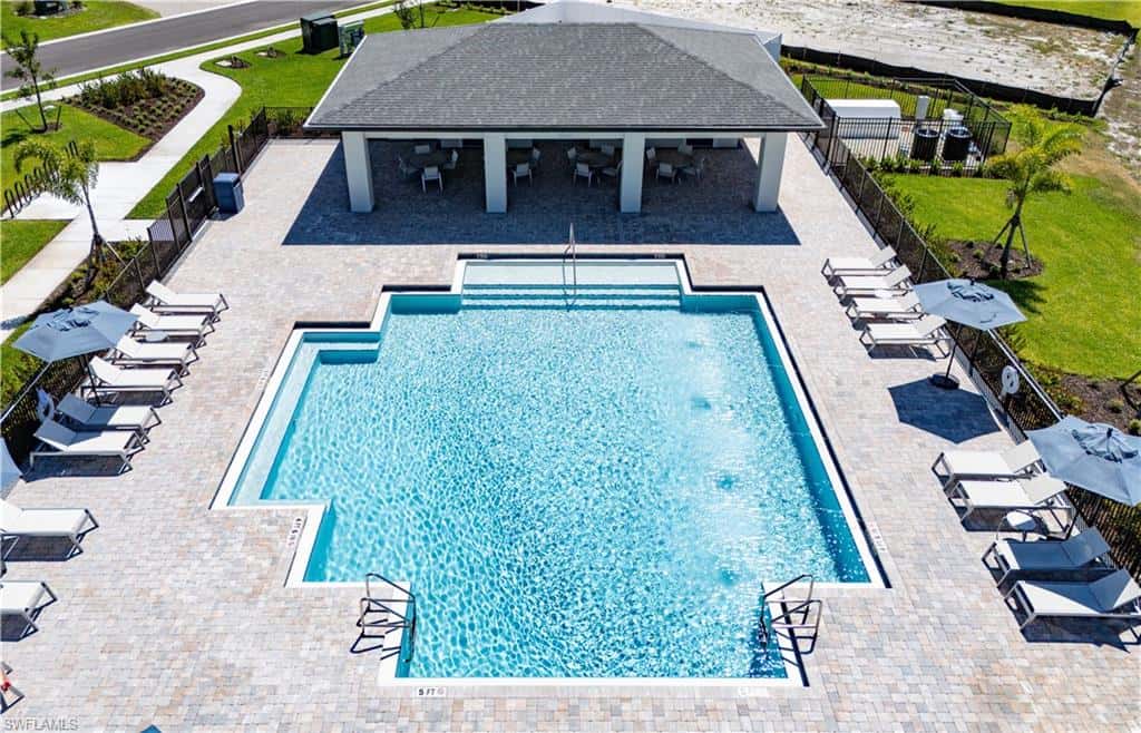 259 Lakeside Breeze Way, Lehigh Acres, photo 6