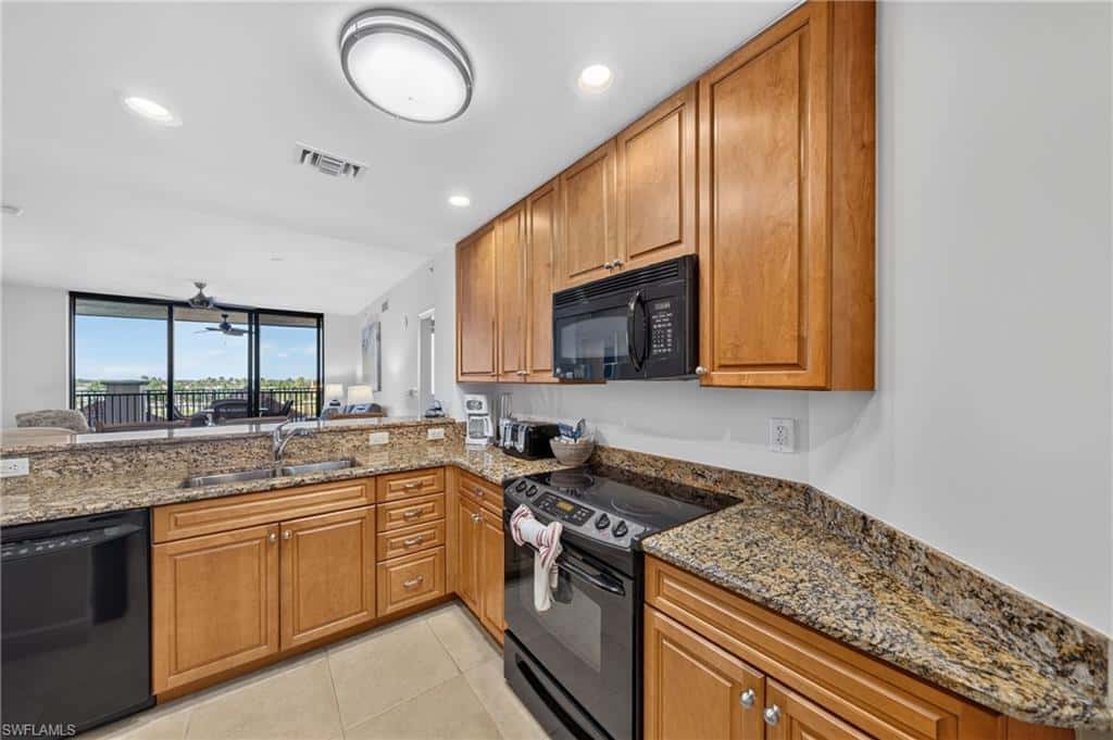 5781 Cape Harbour Dr #505, Cape Coral, photo 15