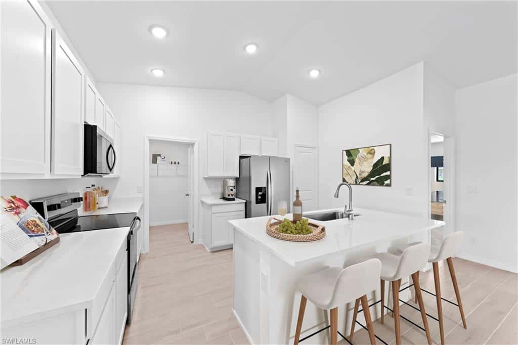 1907 2nd St, Cape Coral, photo 7