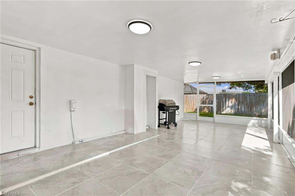 172 Coral Vine Dr, Naples, photo 48