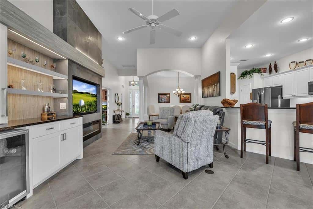 3910 Lakeview Isle Ct, Fort Myers, photo 12
