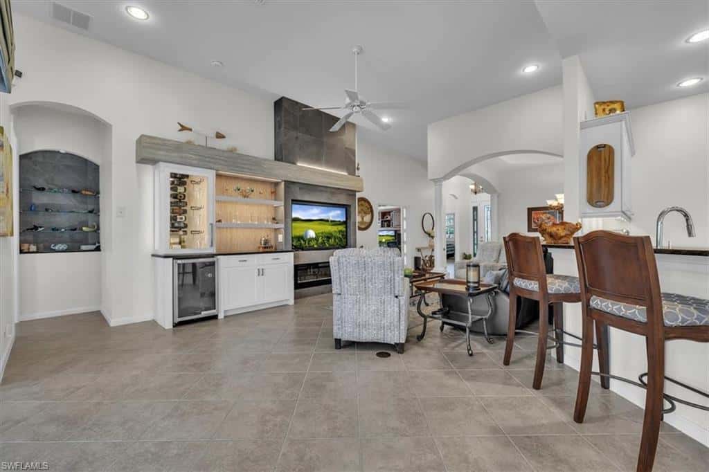 3910 Lakeview Isle Ct, Fort Myers, photo 10
