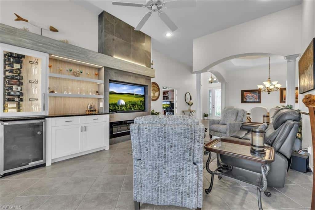 3910 Lakeview Isle Ct, Fort Myers, photo 11