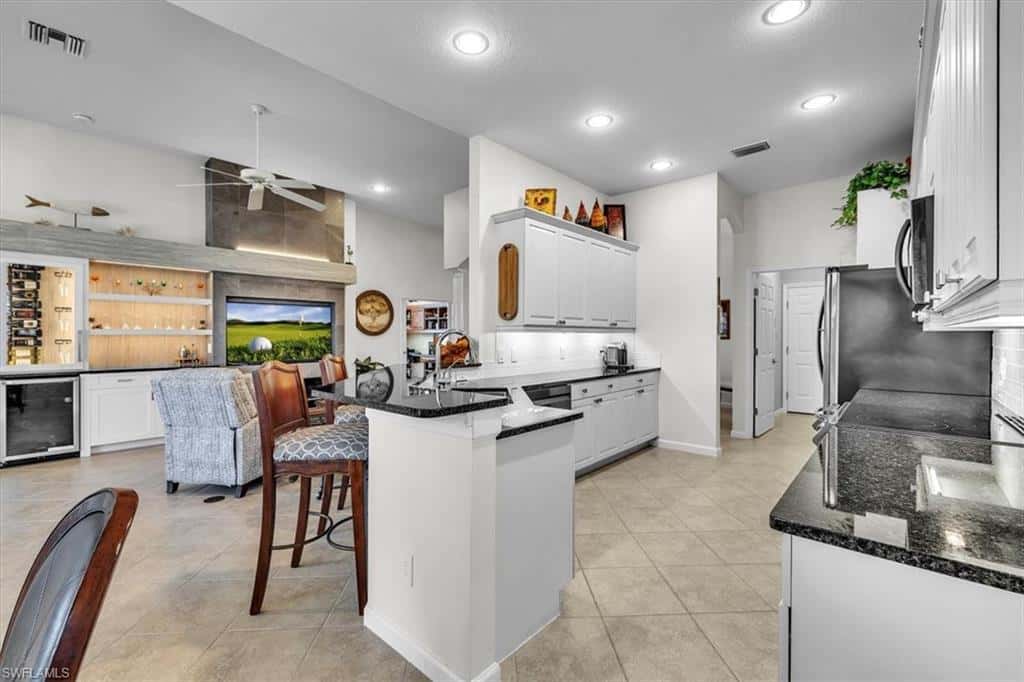 3910 Lakeview Isle Ct, Fort Myers, photo 19