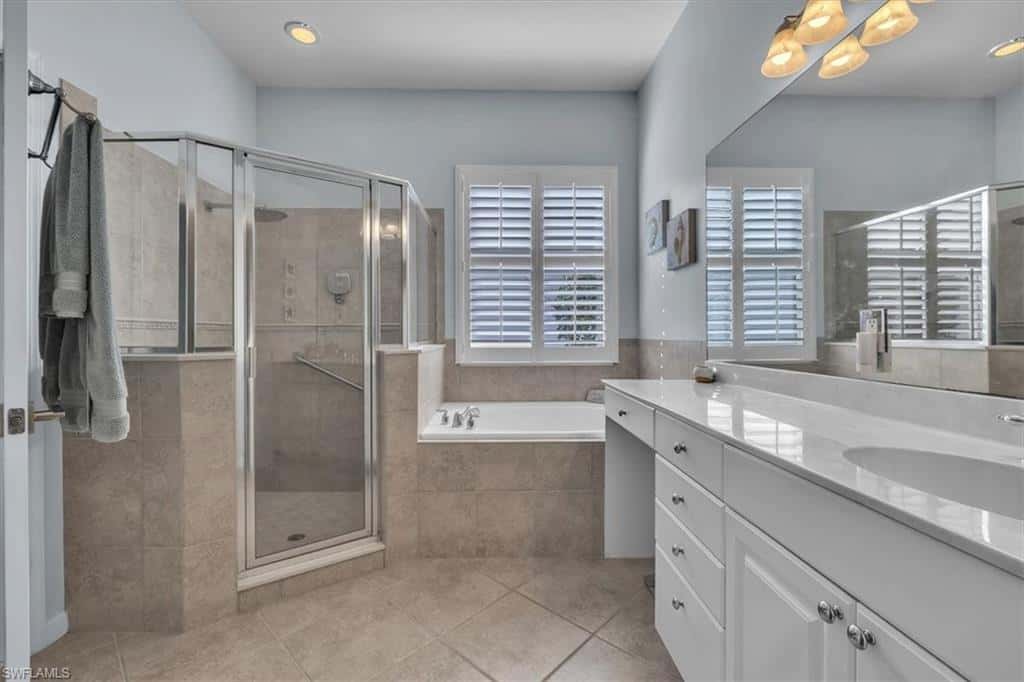3910 Lakeview Isle Ct, Fort Myers, photo 40